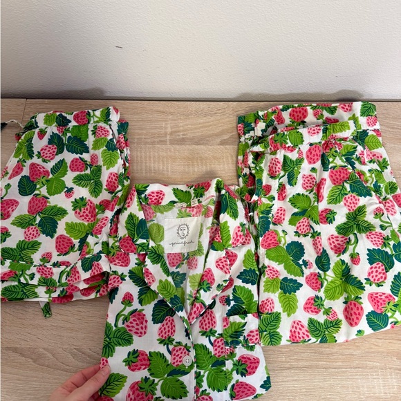 Printfresh Strawberry Fields 3pc pajama set Sz S top shorts cropped pants - Picture 15 of 16